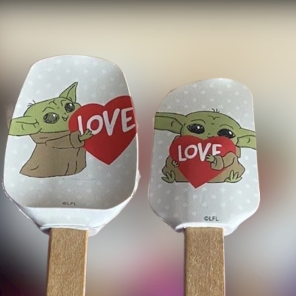 Star Wars Mandalorian Silicone Spatula & Spoon Set - Picture 2 of 2